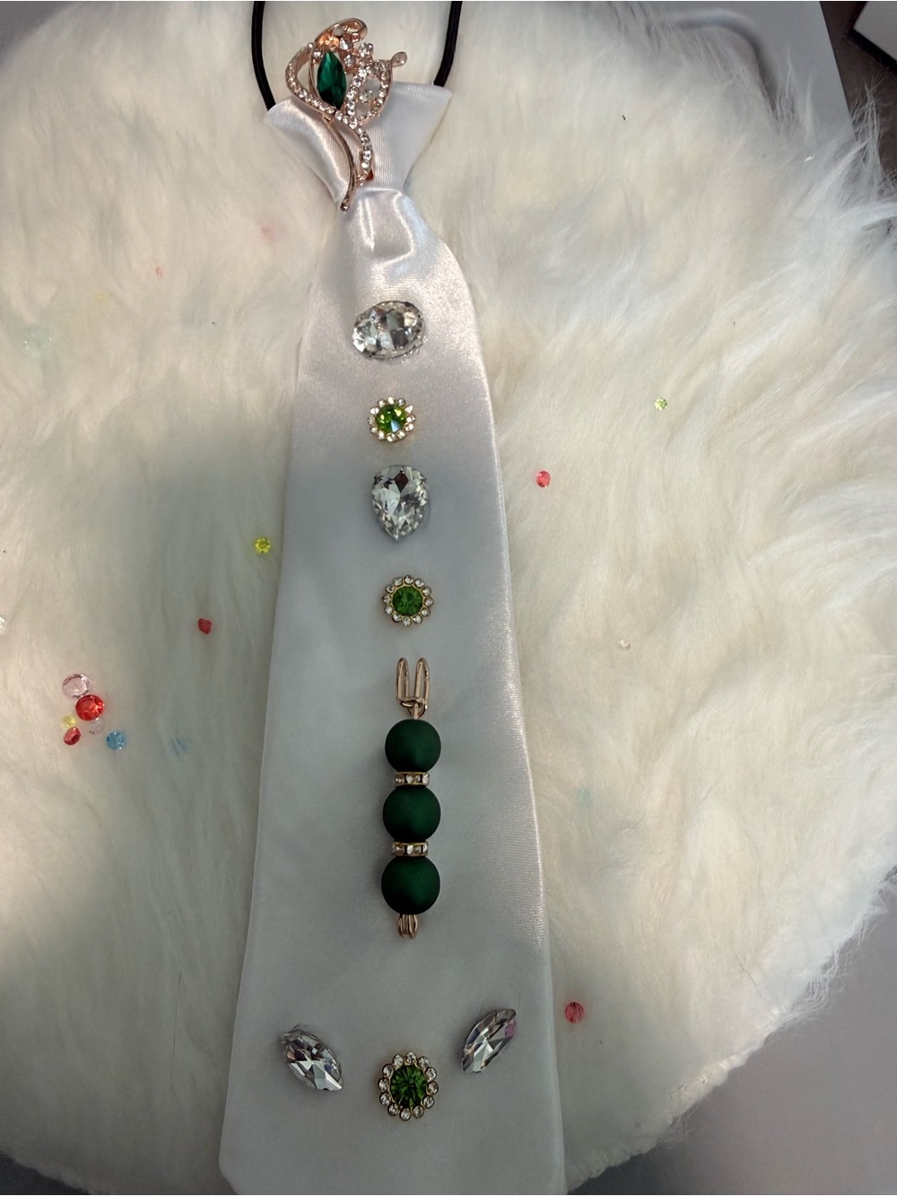 Elegant White Satin Pendant Necklace with Green Accents